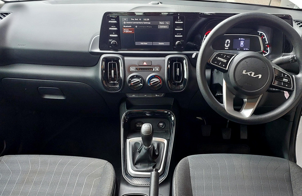 Photo 9 of 20