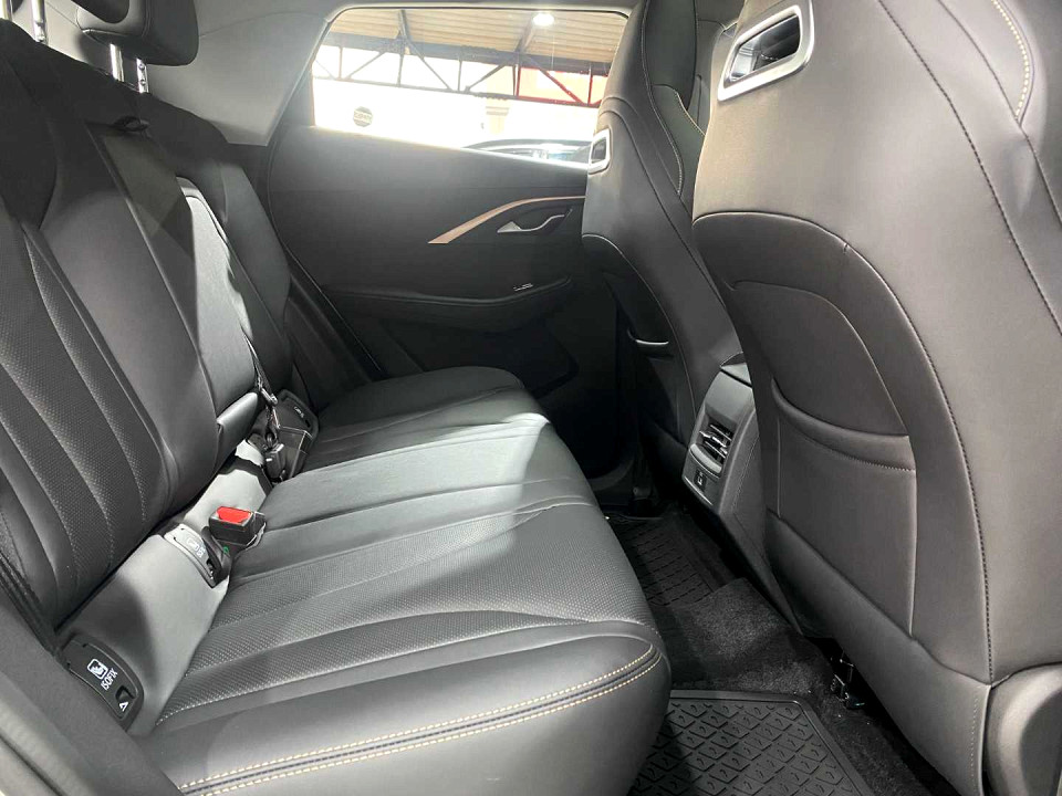 Photo 10 of 20