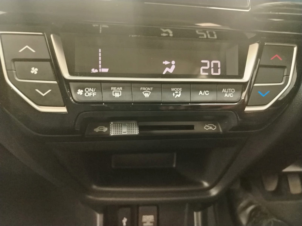Photo 15 of 27