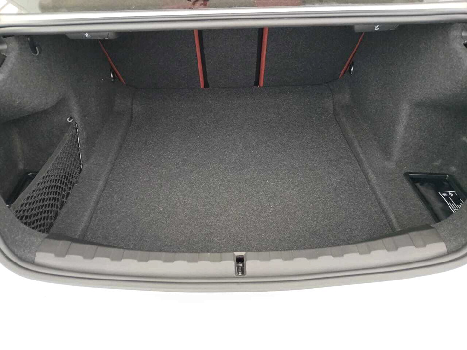 Photo 12 of 18
