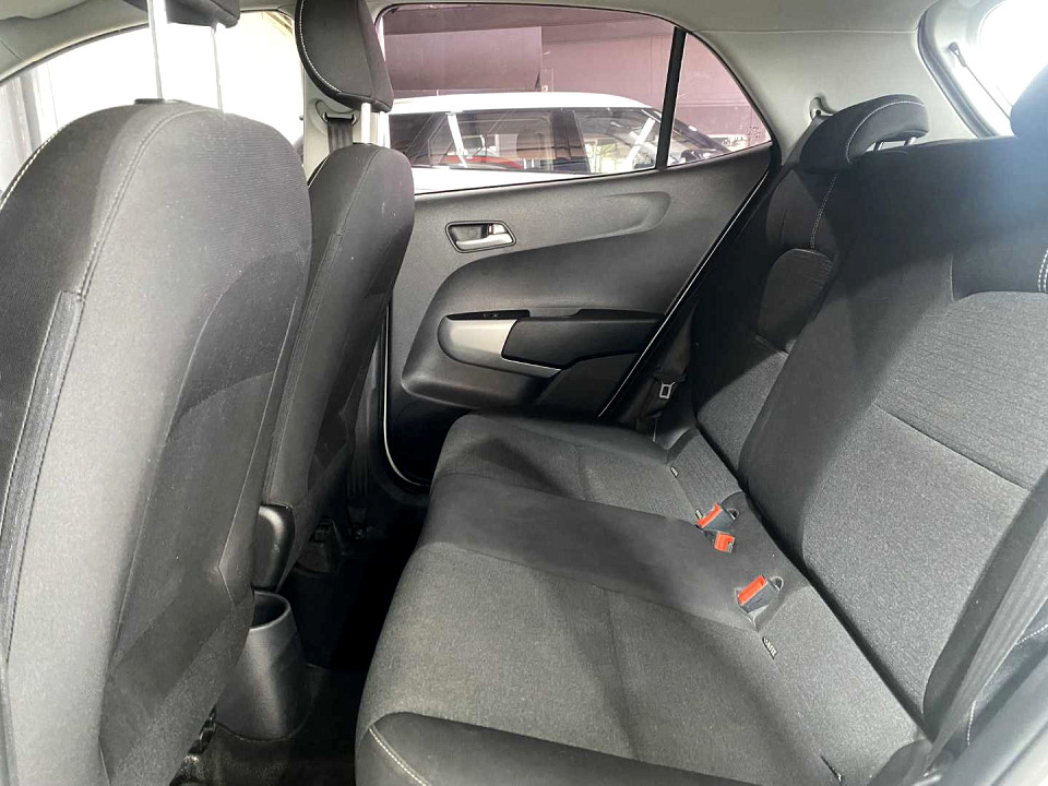 Photo 9 of 20