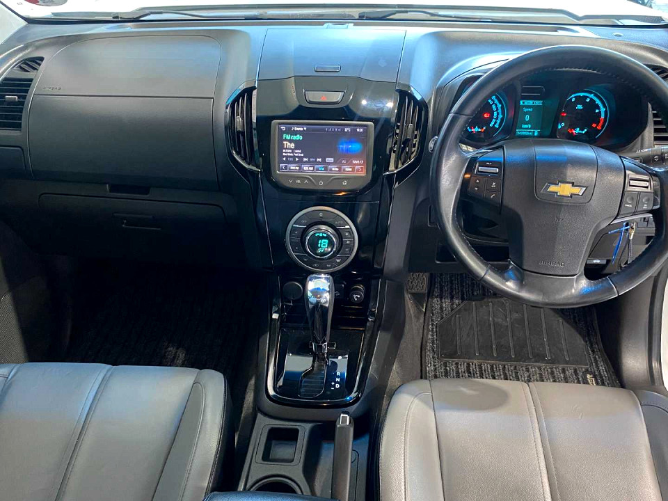 Photo 10 of 20