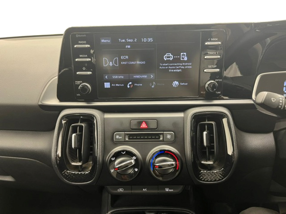 Photo 16 of 24