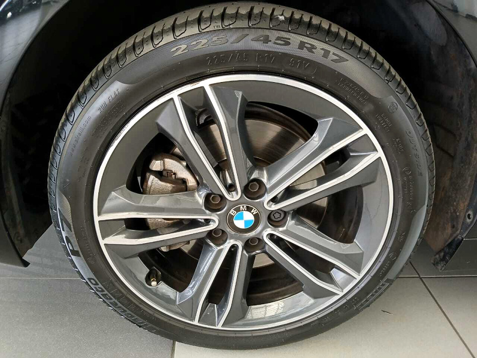 Photo 9 of 19