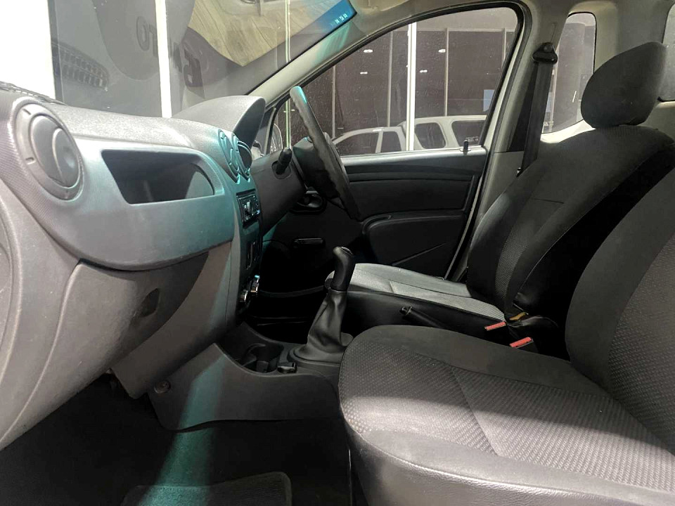 Photo 8 of 20