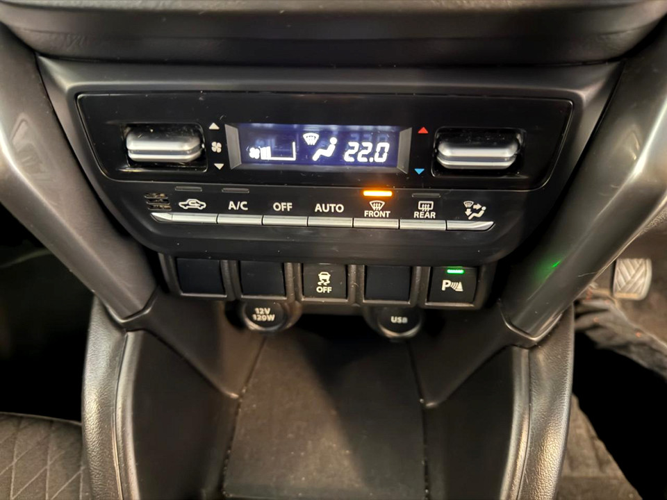 Photo 20 of 23