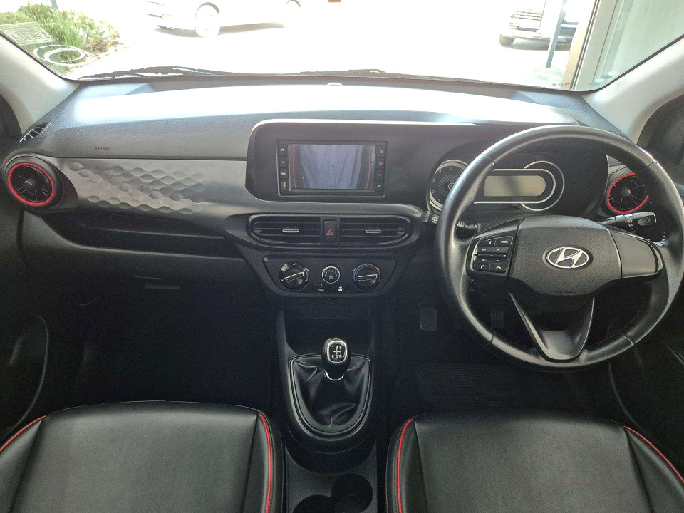 Photo 10 of 20