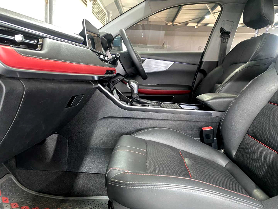 Photo 8 of 20
