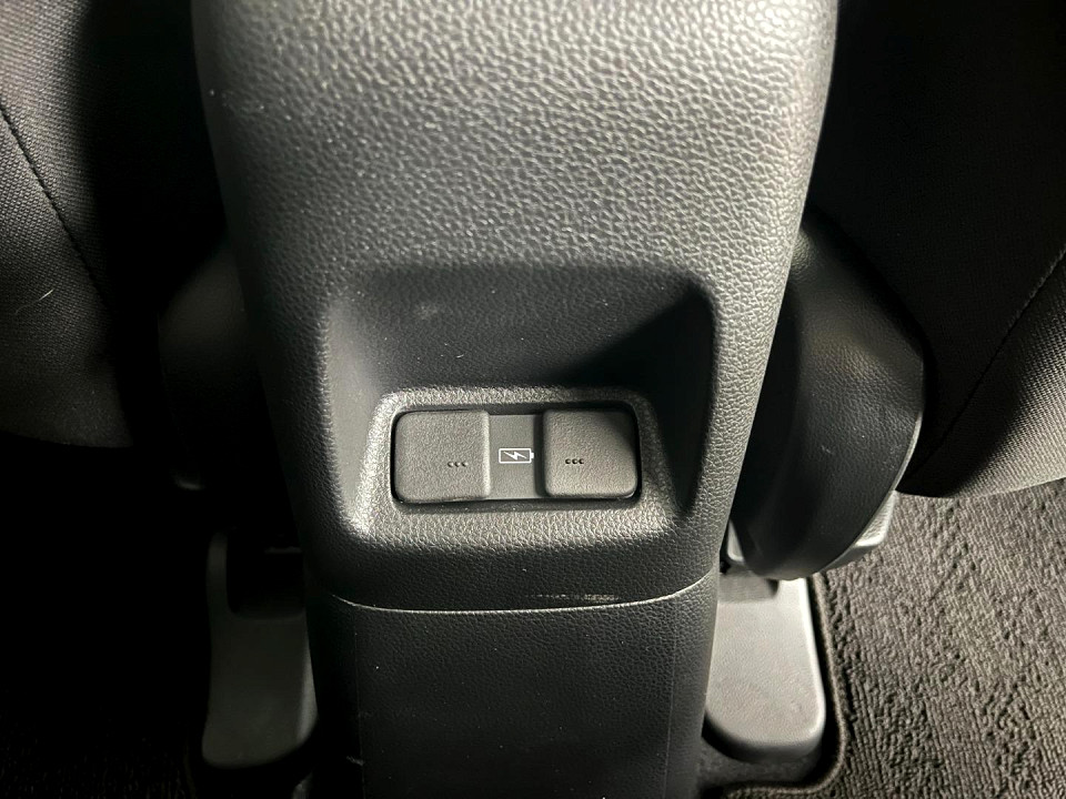Photo 10 of 19