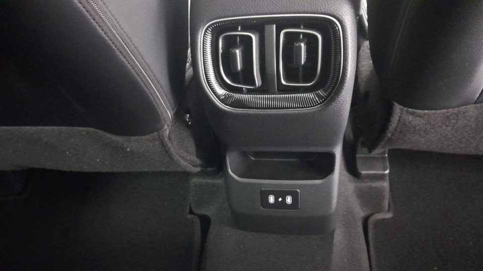 Photo 19 of 21
