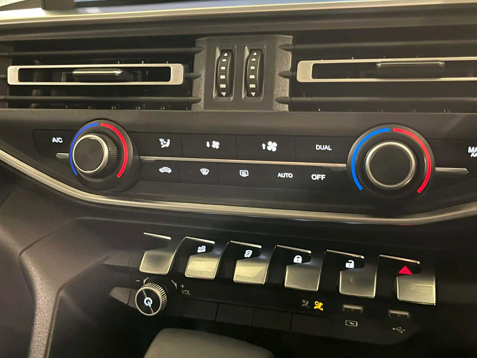 Photo 16 of 18