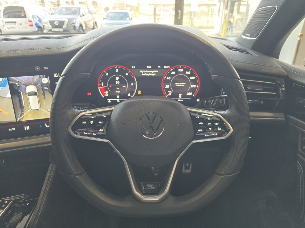 Photo 18 of 21