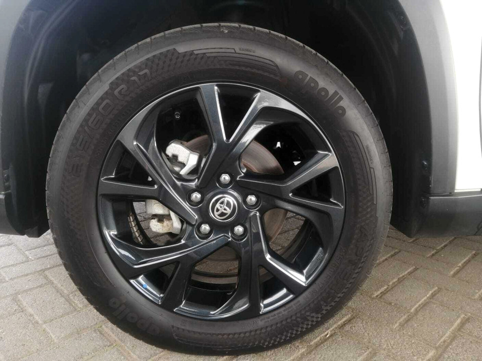 Photo 4 of 23