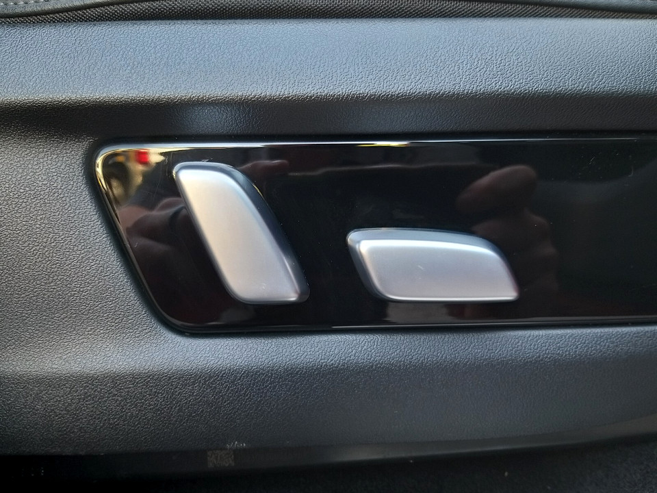 Photo 19 of 20