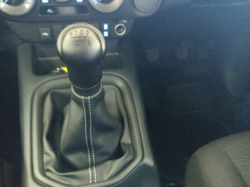 Photo 13 of 28