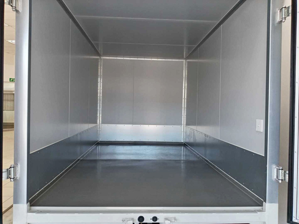 Photo 16 of 18