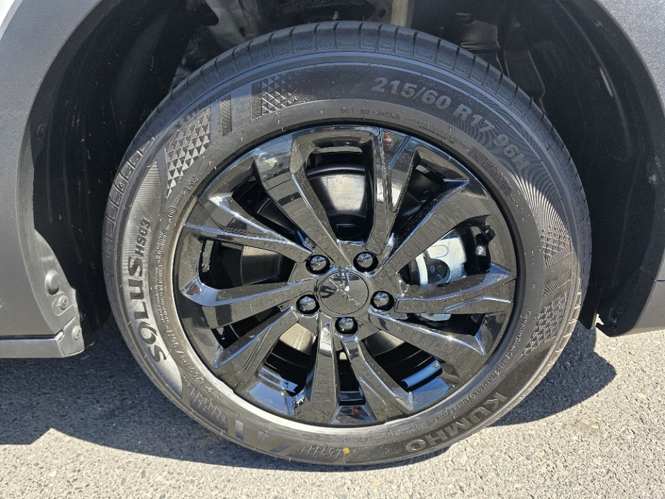 Photo 9 of 24