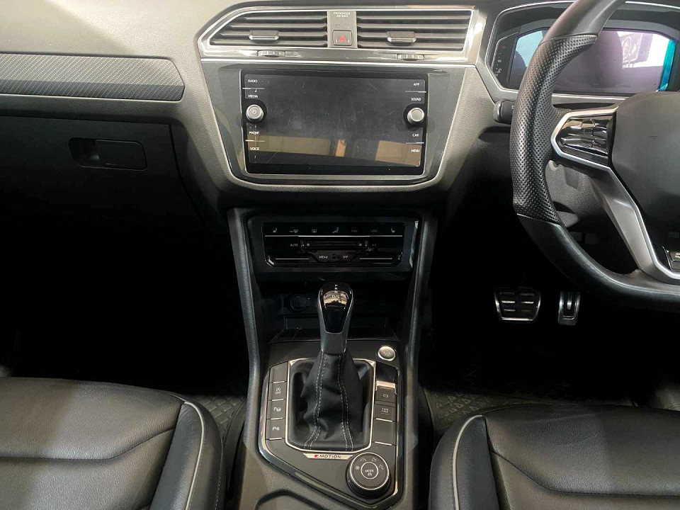 Photo 18 of 20