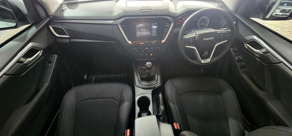 Photo 6 of 25