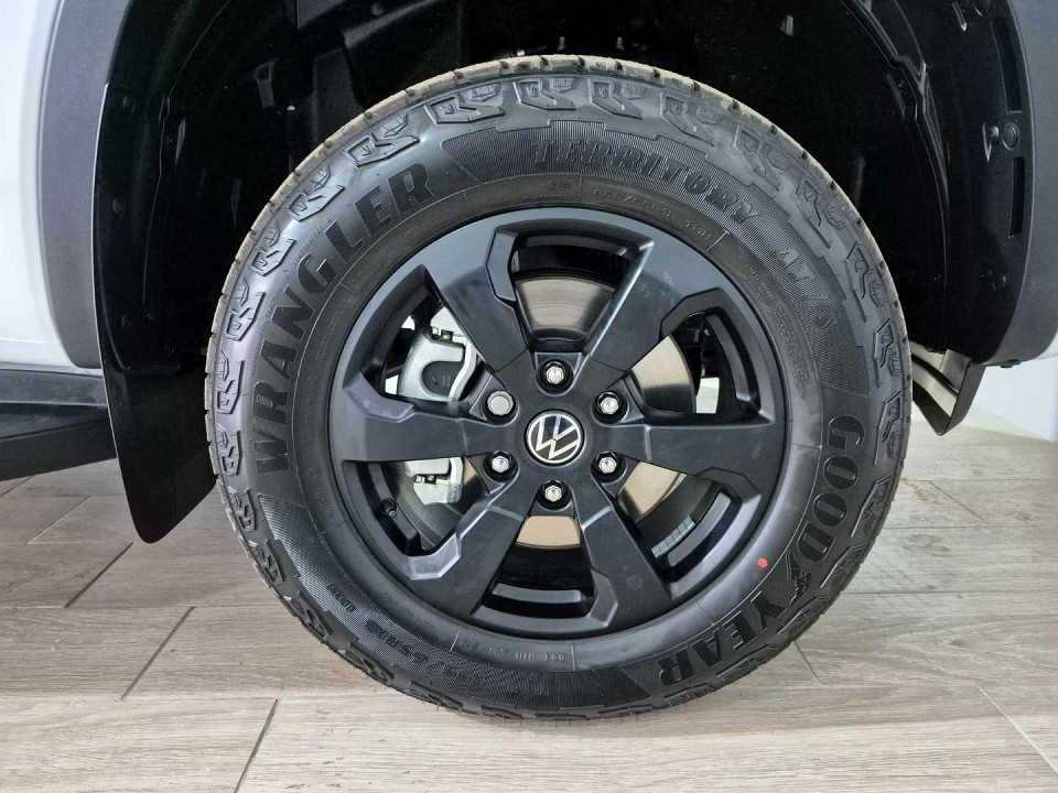Photo 19 of 24