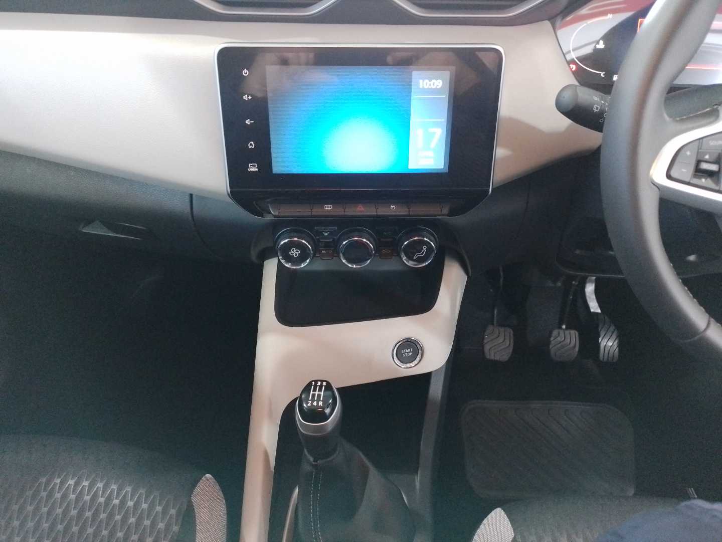 Photo 9 of 10