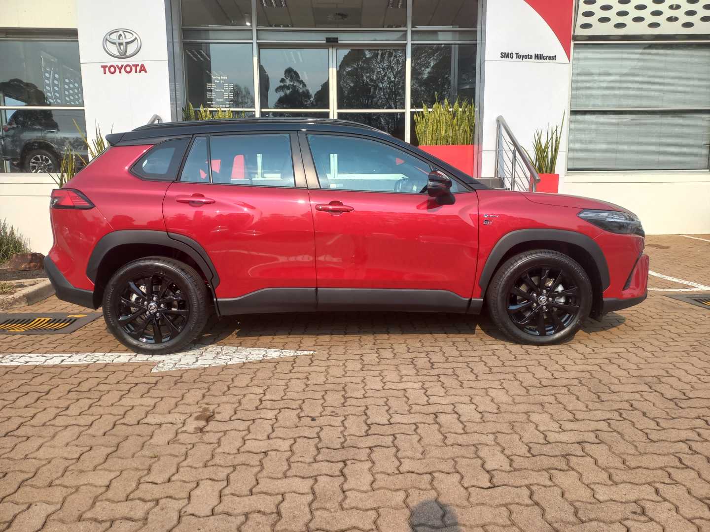 Photo 3 of 19
