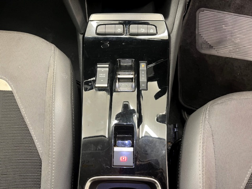 Photo 19 of 25