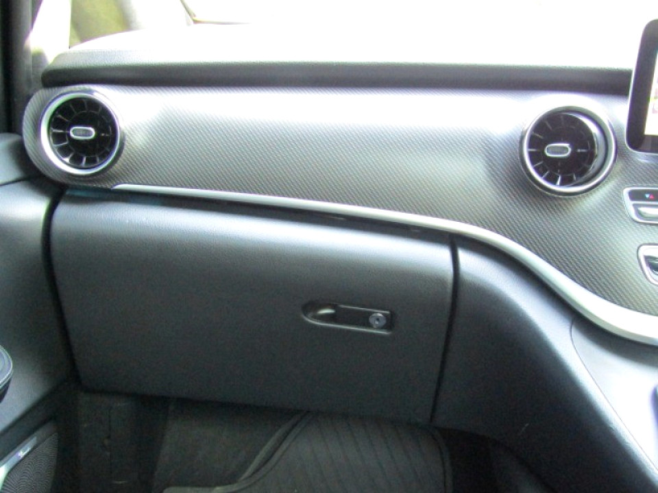 Photo 4 of 14