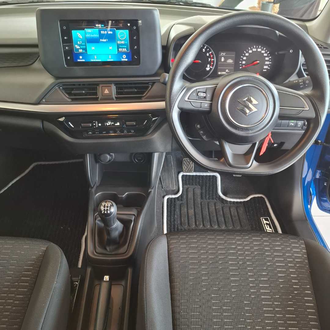 Photo 12 of 27
