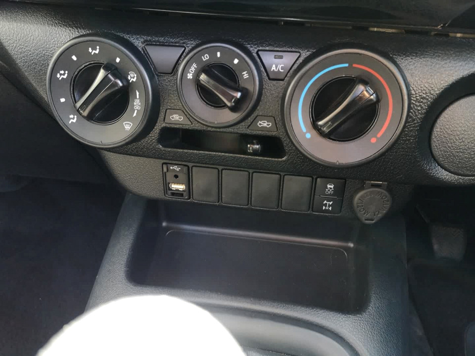 Photo 17 of 25