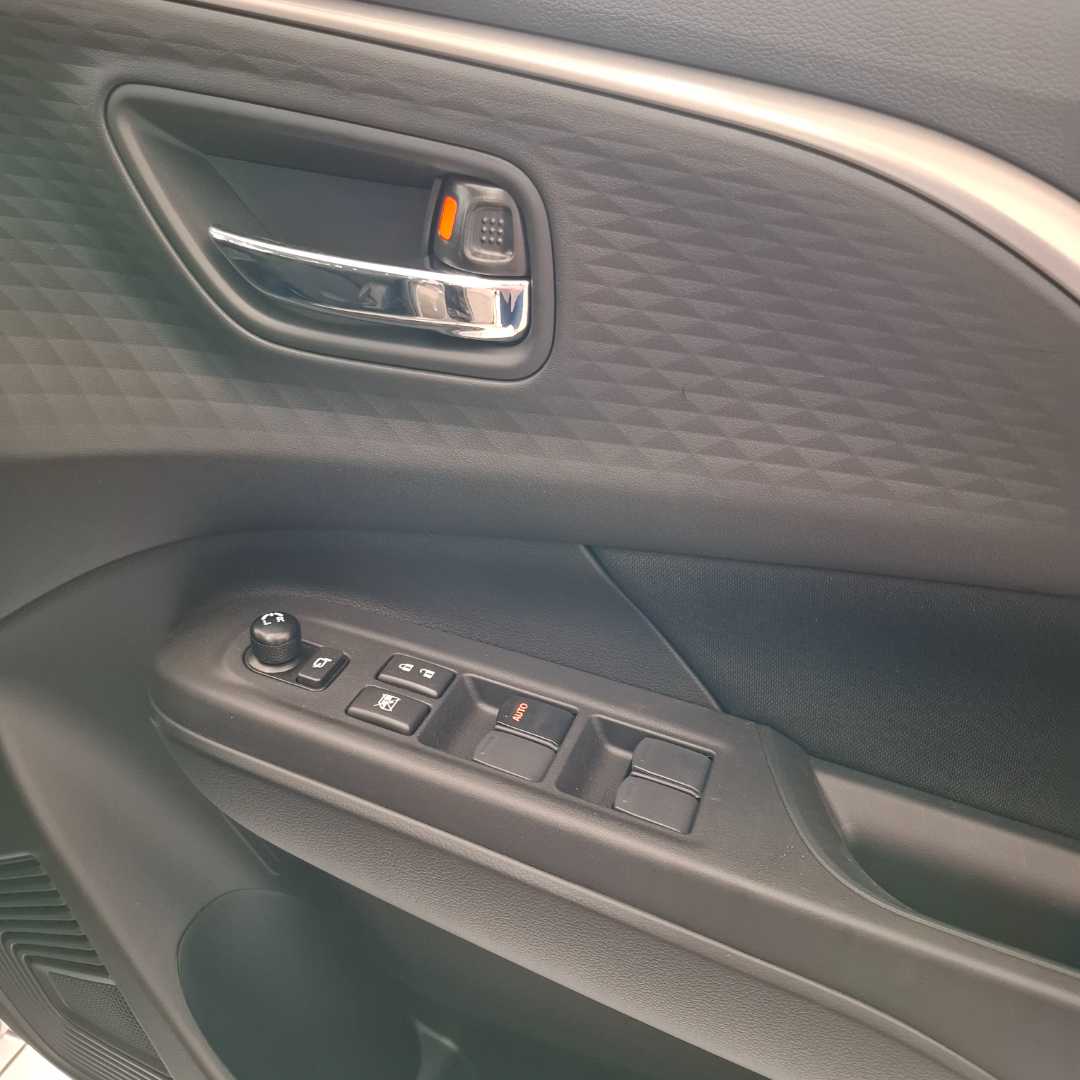 Photo 19 of 25