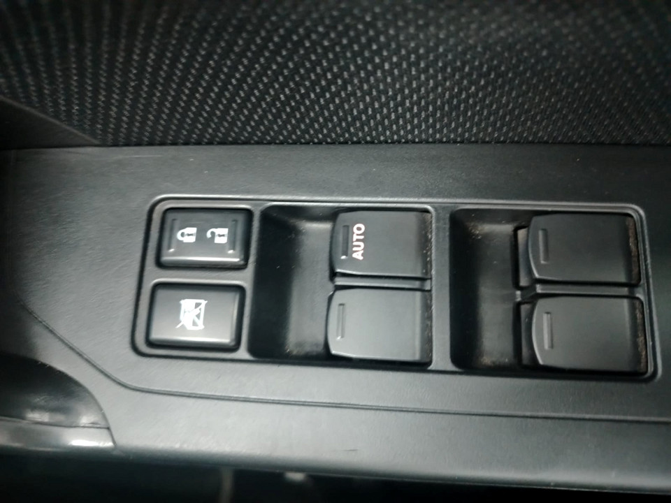 Photo 16 of 26