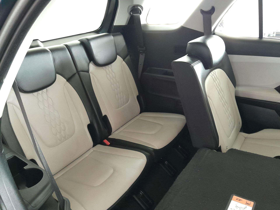 Photo 14 of 20