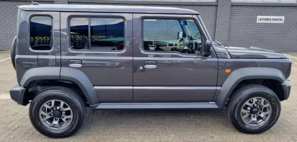 Photo 3 of 6