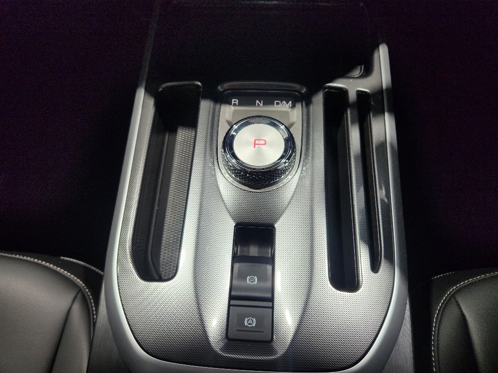 Photo 18 of 23