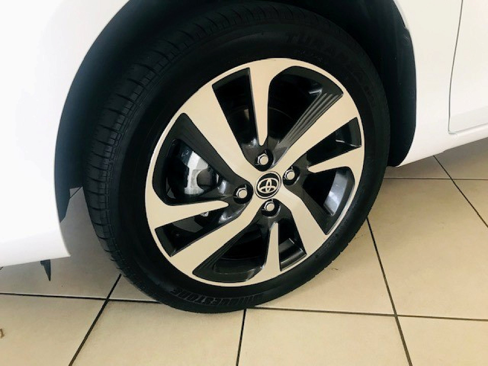 Photo 9 of 18