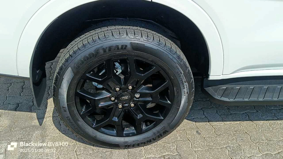 Photo 8 of 28