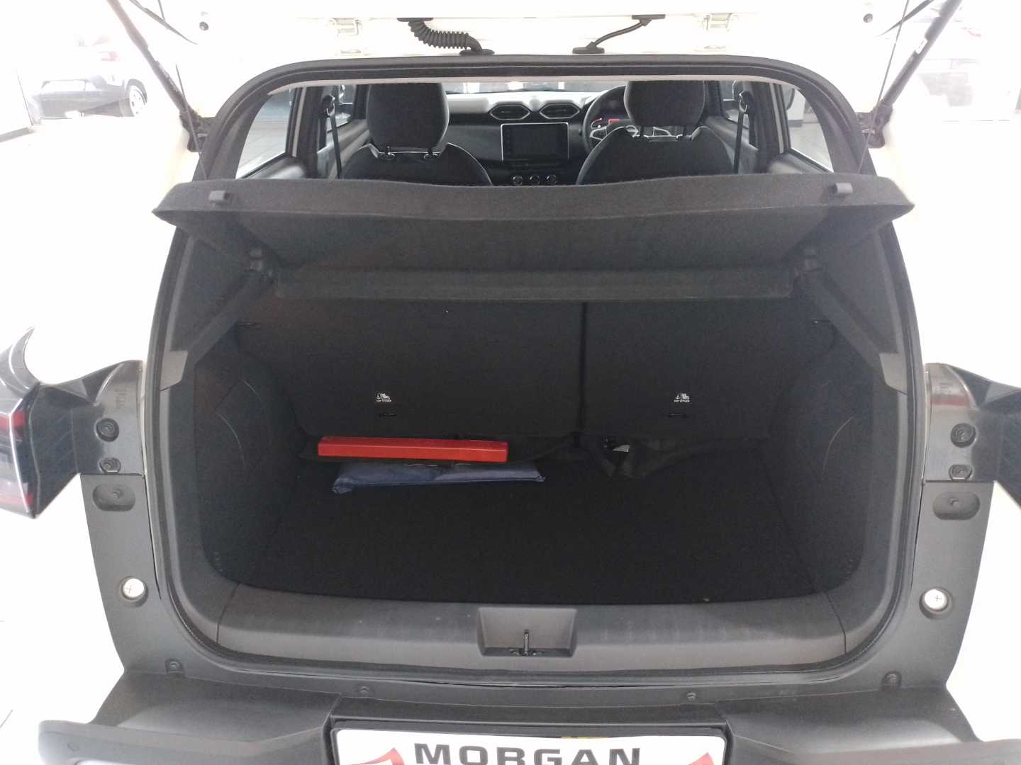 Photo 10 of 11
