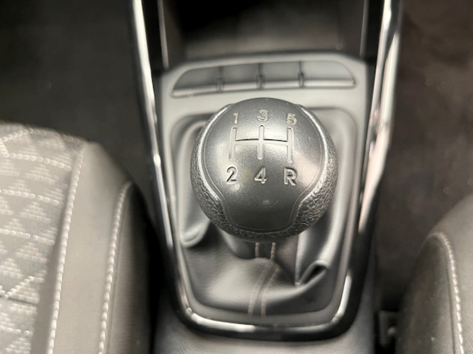 Photo 18 of 24