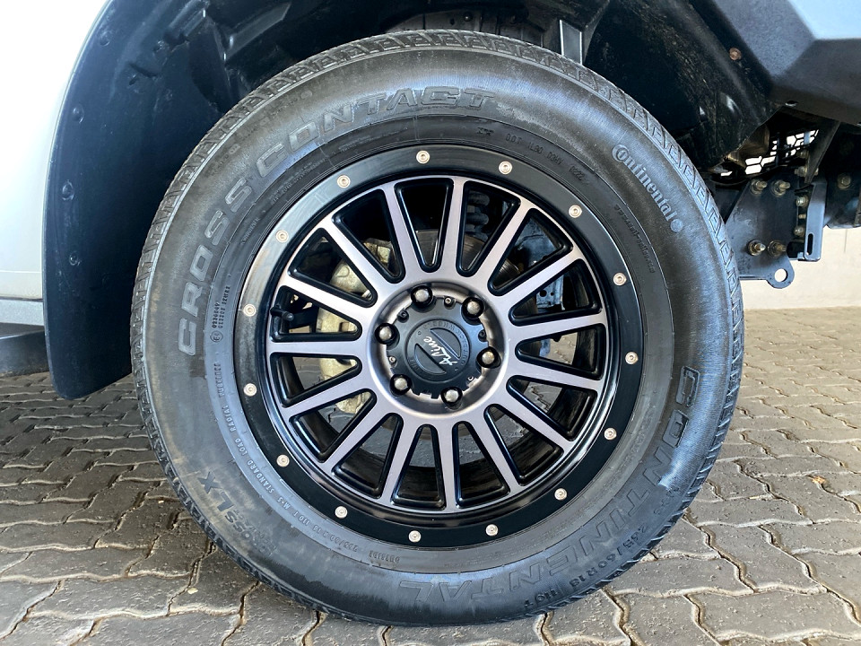 Photo 18 of 19