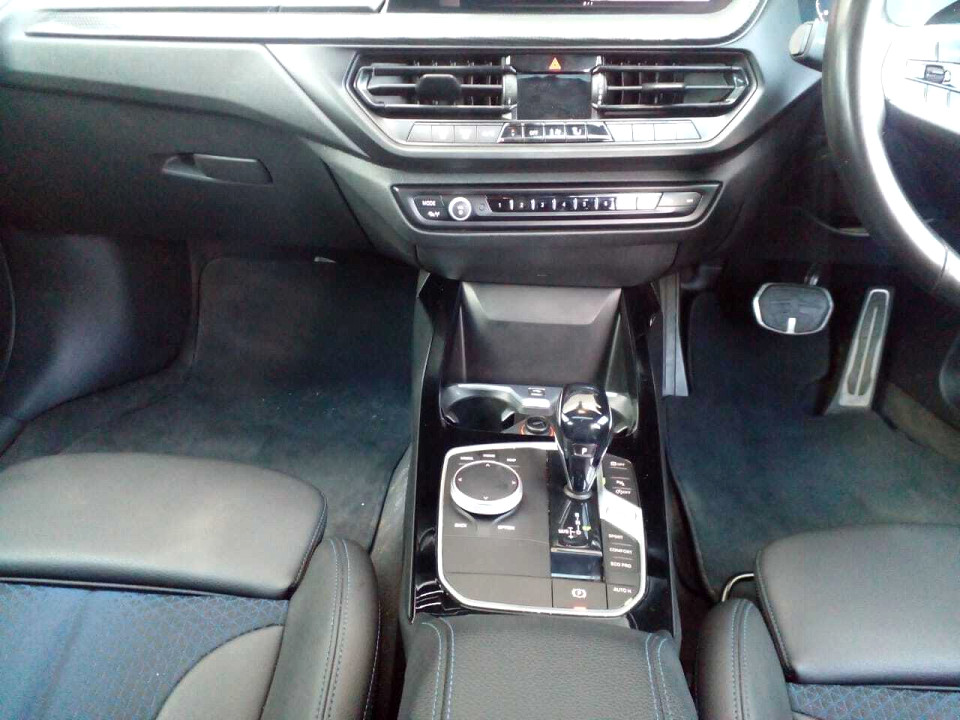 Photo 11 of 20