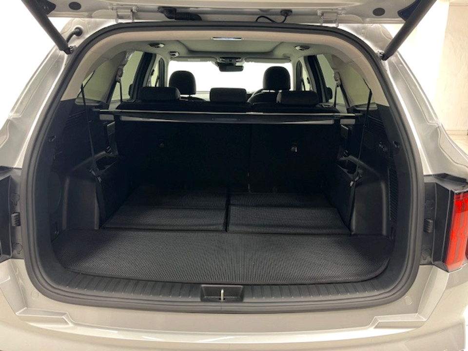 Photo 18 of 25