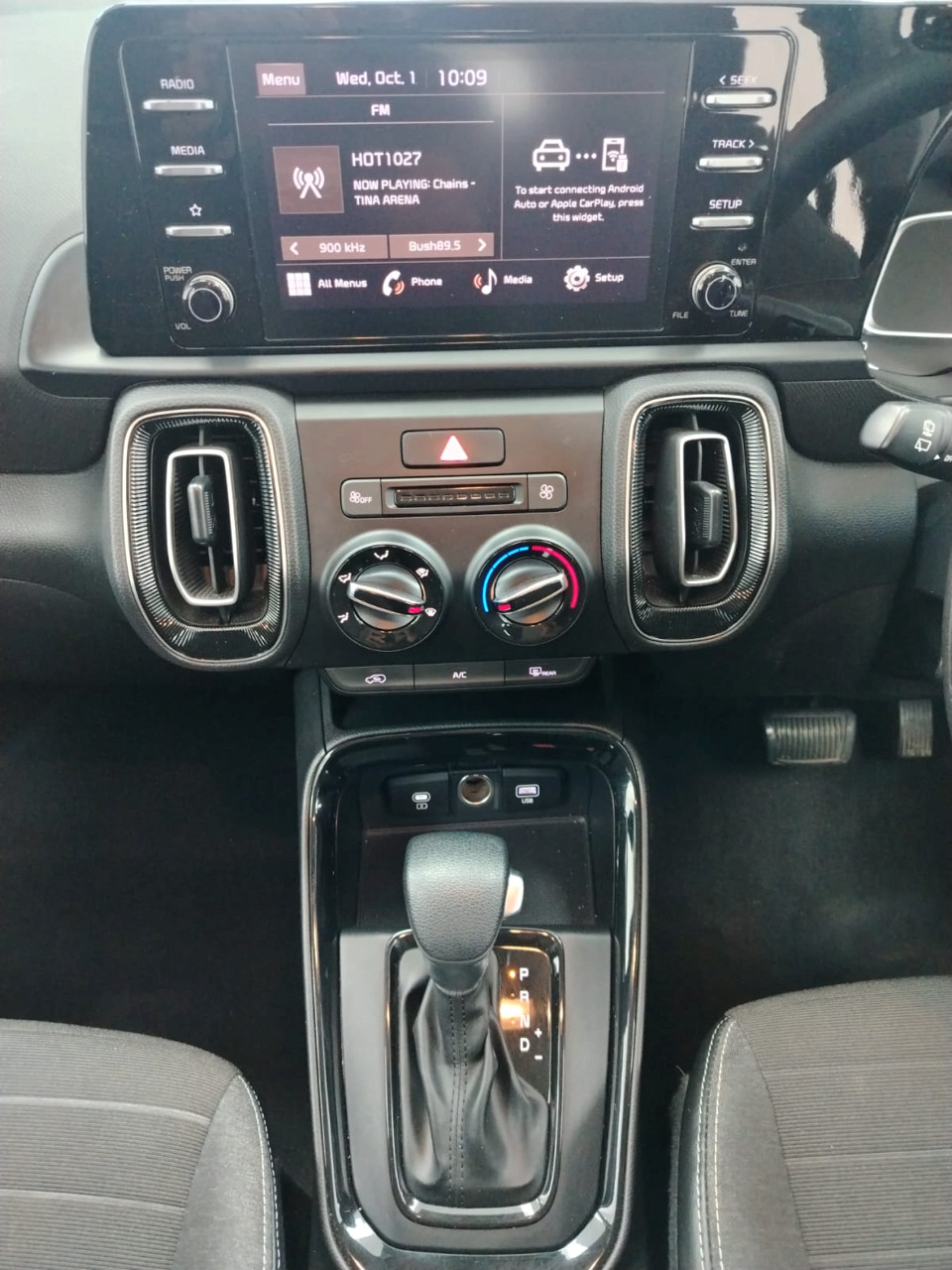 Photo 10 of 28