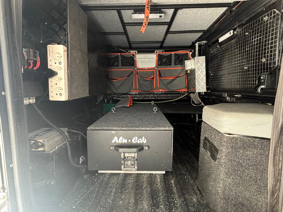 Photo 13 of 18