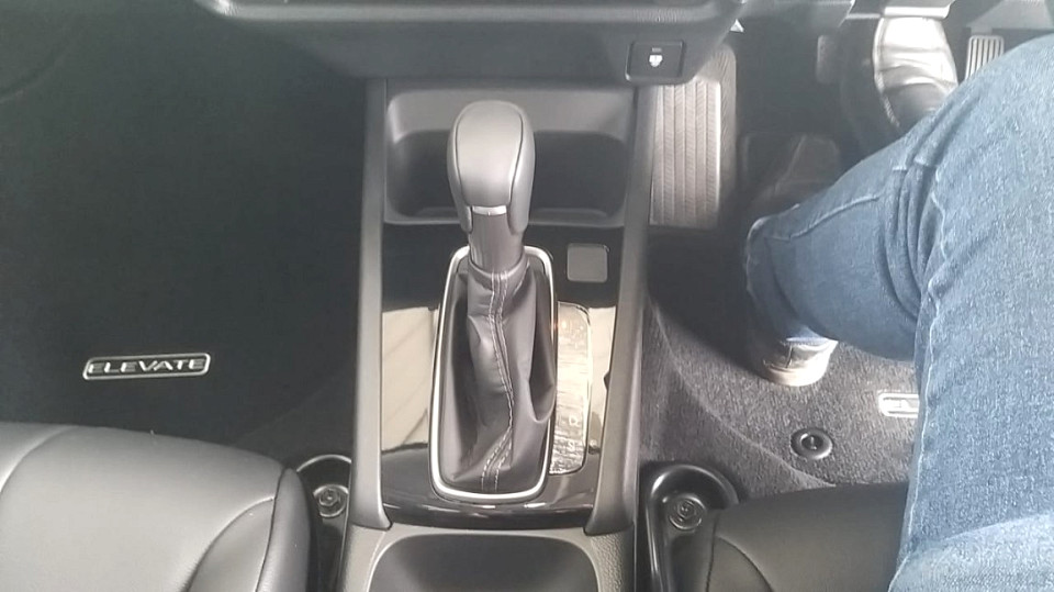 Photo 19 of 25