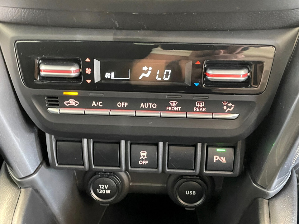 Photo 17 of 25