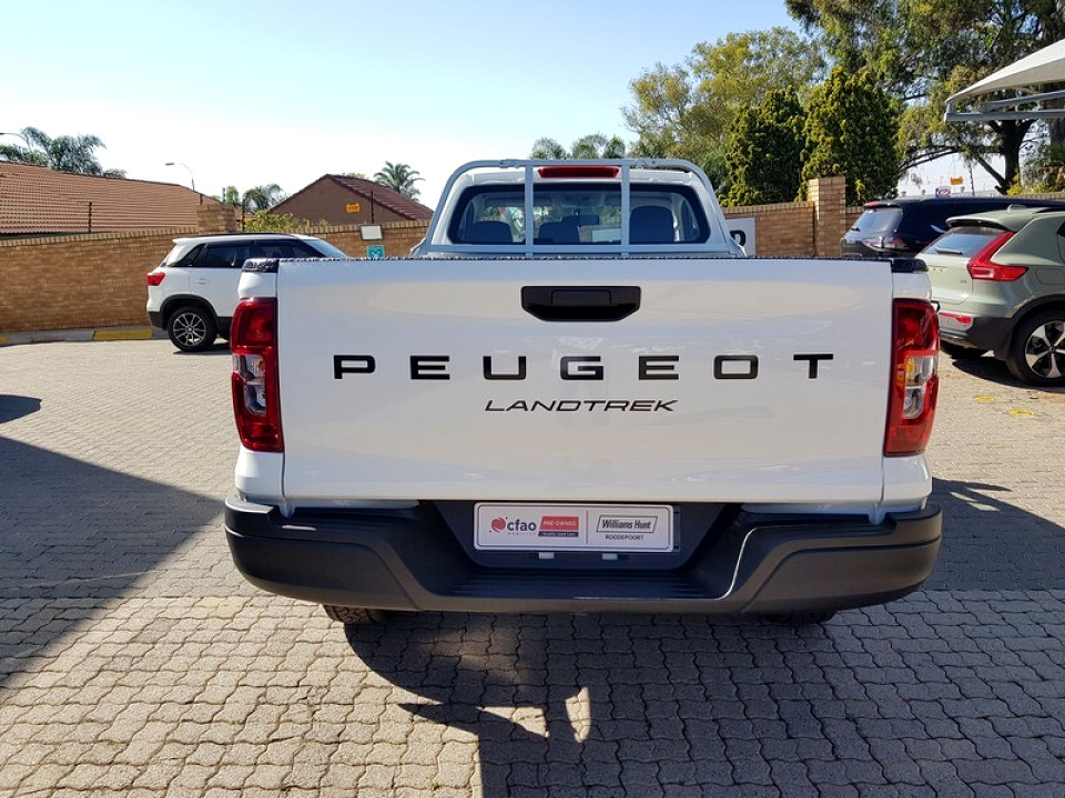 Photo 5 of 19