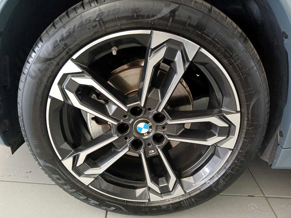 Photo 8 of 18