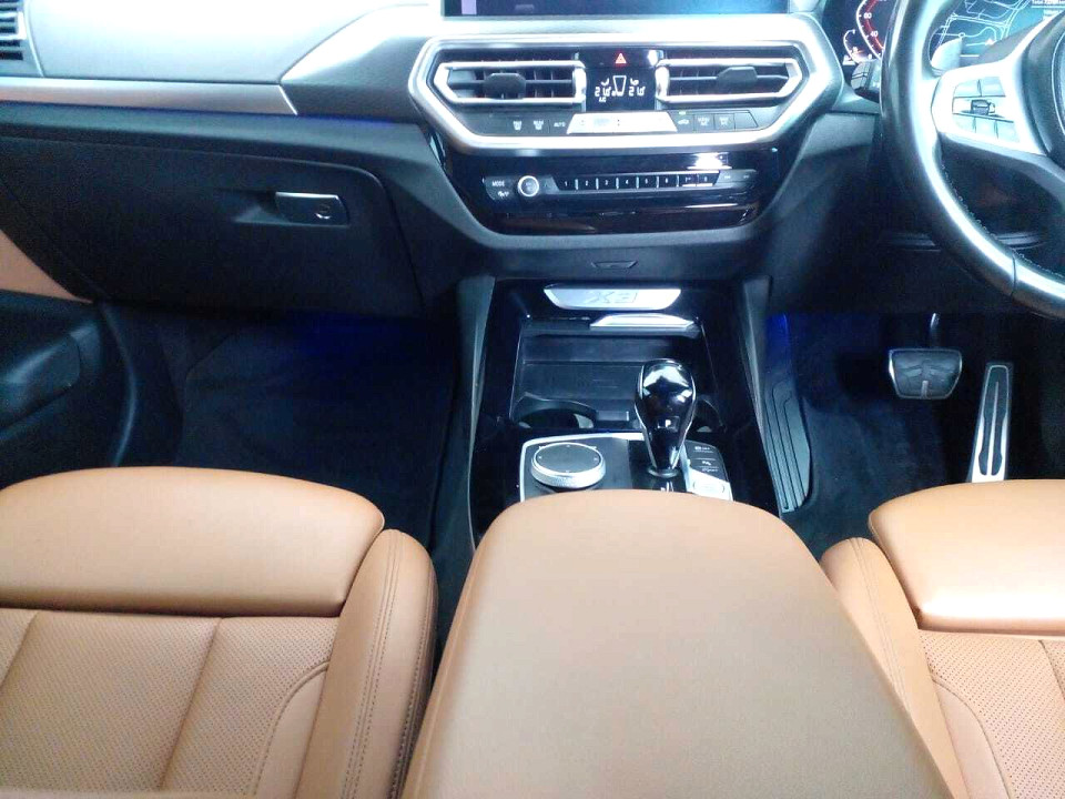 Photo 16 of 21