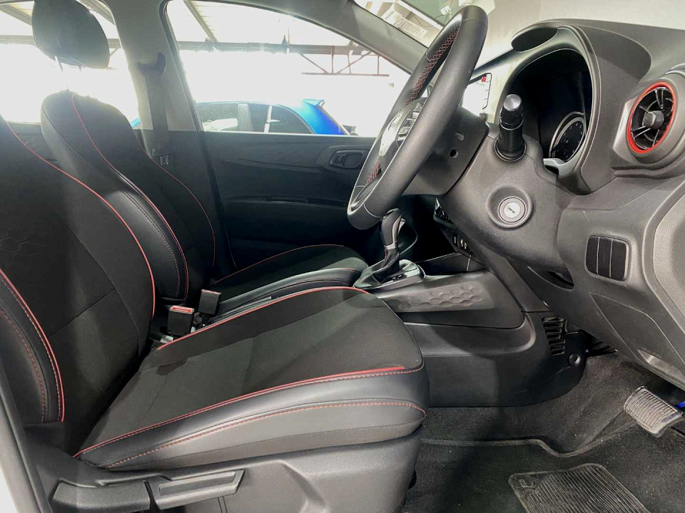 Photo 12 of 20